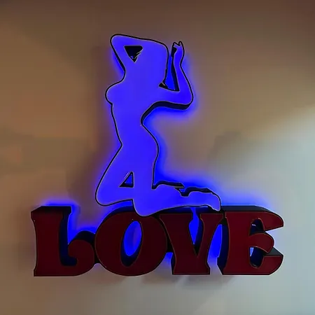 La Creche Romantique